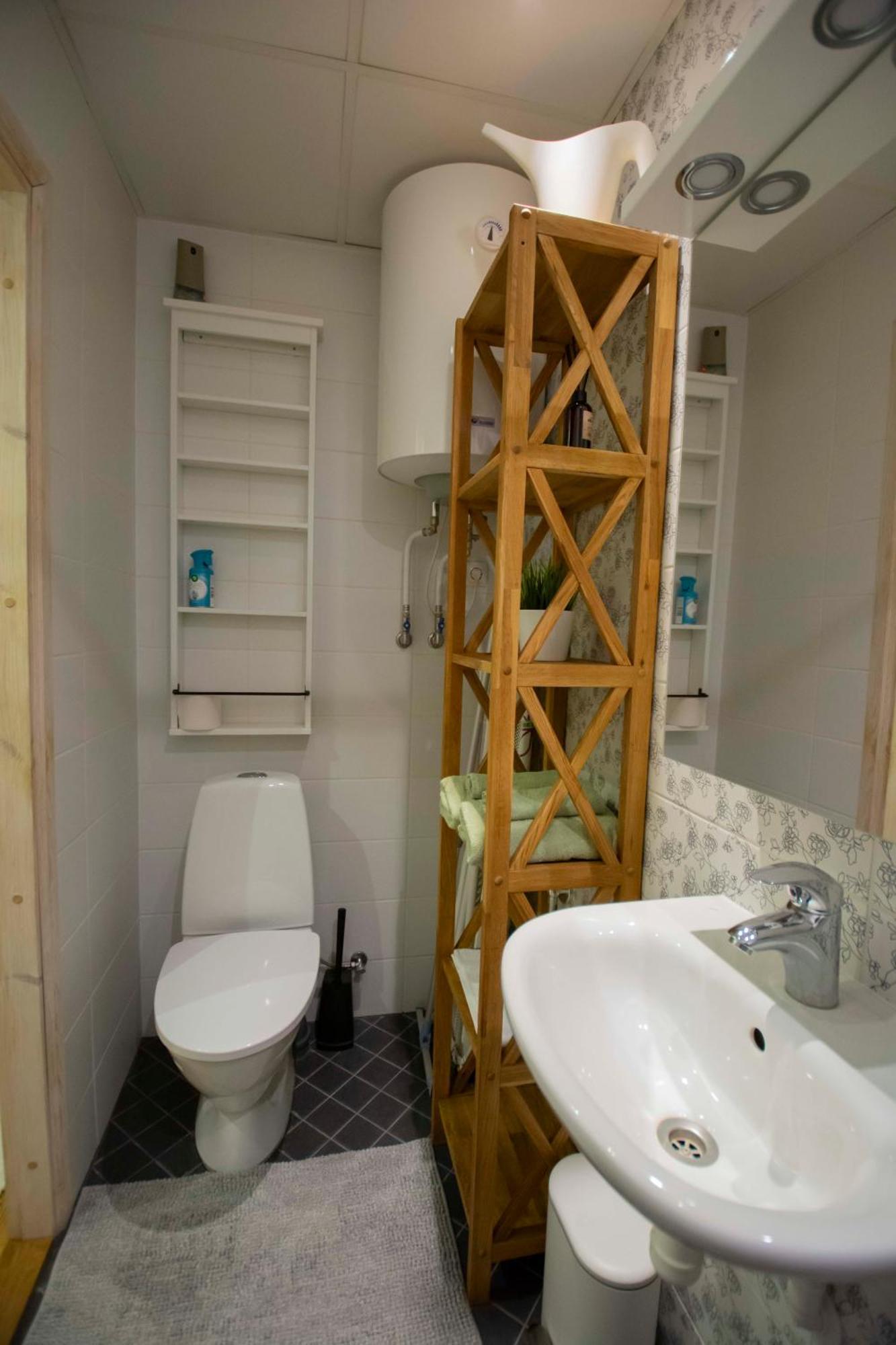 Karlovaidyll 7 - Homey Apartment With Free Parking! Tartu Bagian luar foto