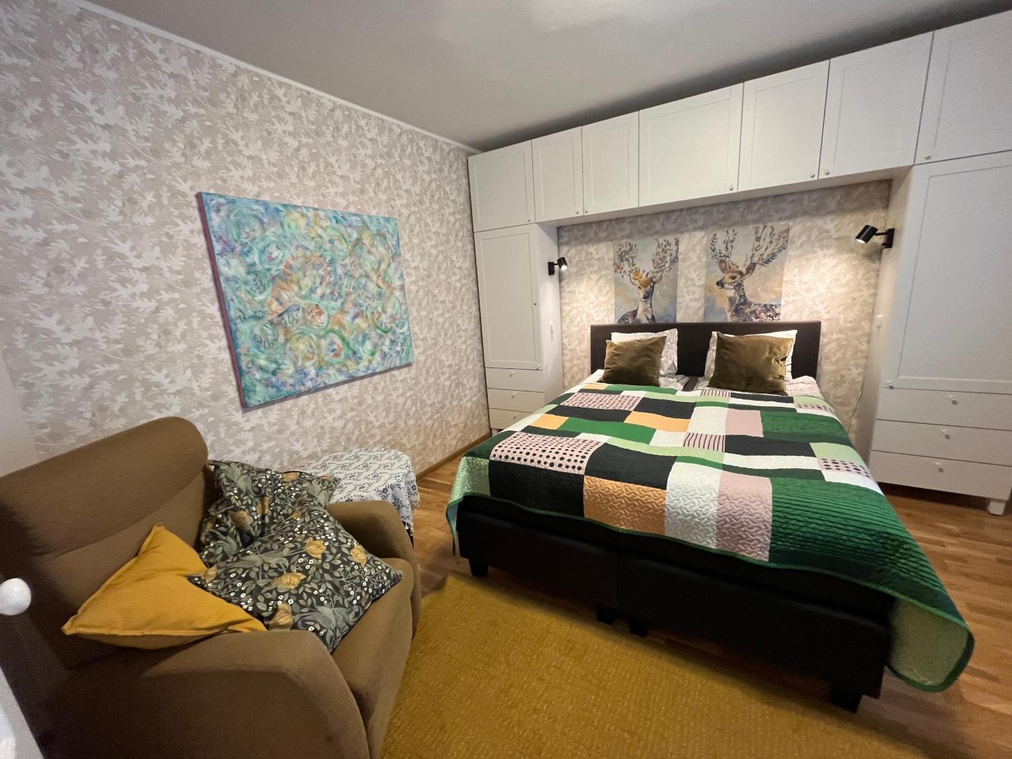 Karlovaidyll 7 - Homey Apartment With Free Parking! Tartu Bagian luar foto