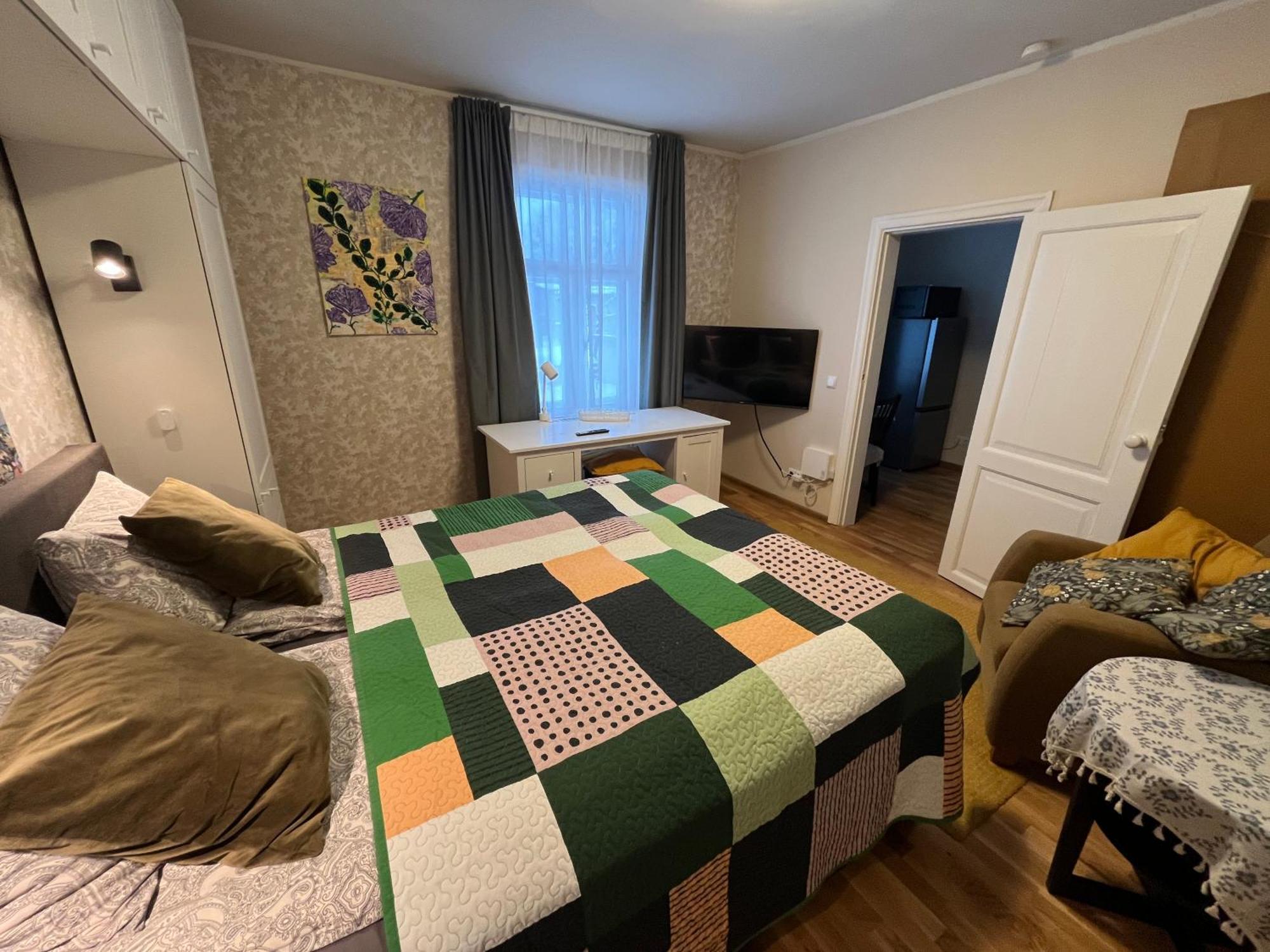 Karlovaidyll 7 - Homey Apartment With Free Parking! Tartu Bagian luar foto