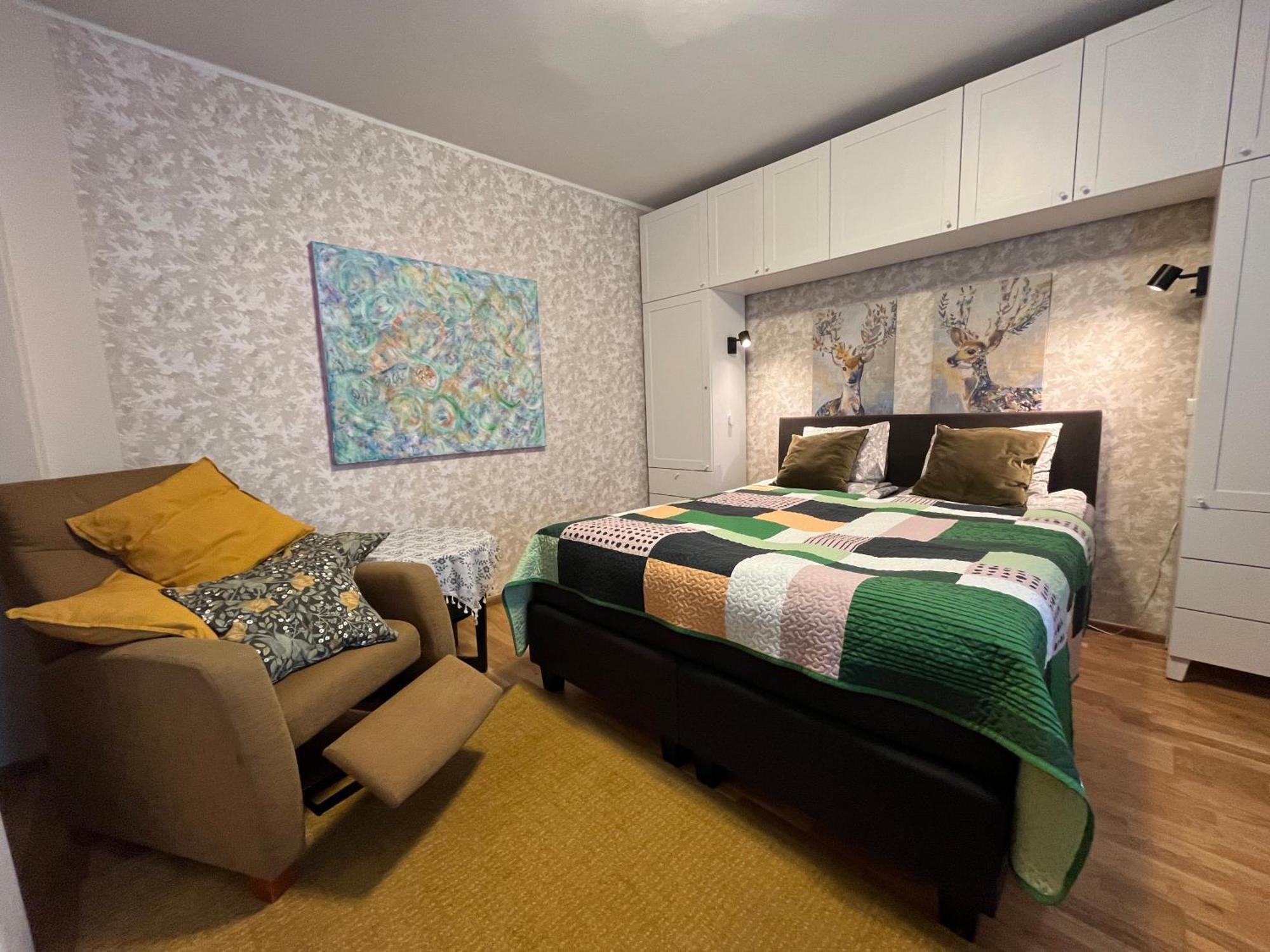Karlovaidyll 7 - Homey Apartment With Free Parking! Tartu Bagian luar foto